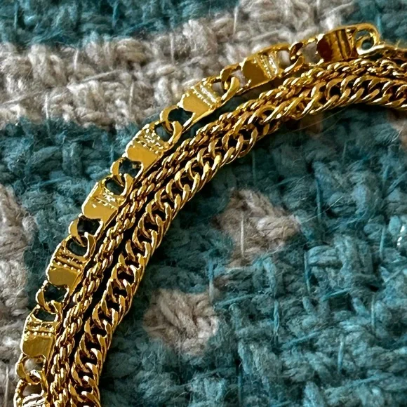 🏖️NWT 3-Piece Bracelet Set. Dainty Chain Link. 14k Gold Plated - Picture 3 of 10